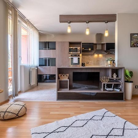 Deja Vu, Cozy & Quiet 1 Bdr Apt Fast Wi-Fi 소피아 외부 사진